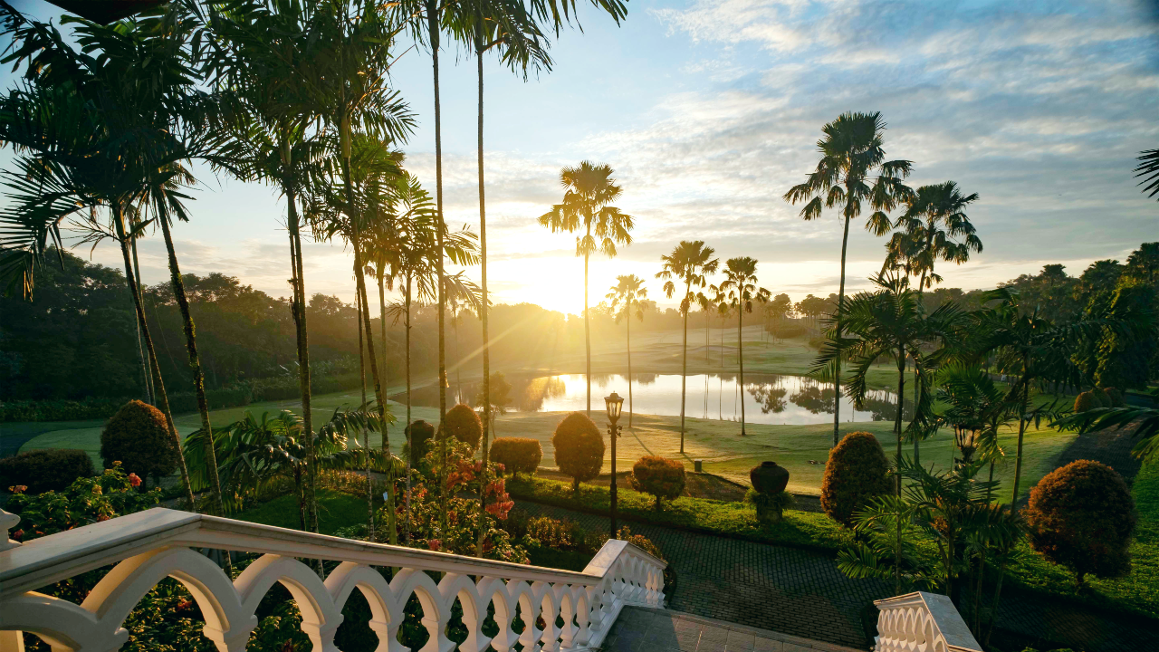 Visual Reference: Discover A Swing Of Luxury At The Emeralda Golf Club